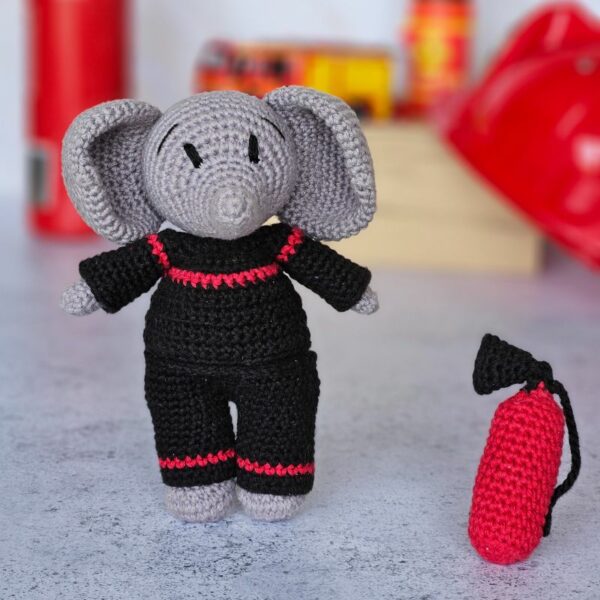 Elephant pompier crochet