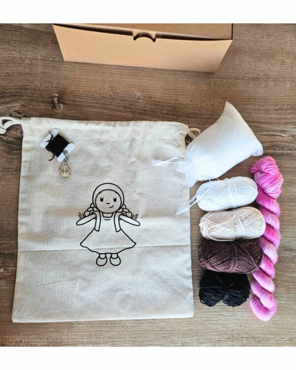 kit poupée au crochet