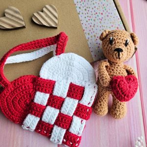 Séraphin l'ourson amoureux au crochet - Kit complet