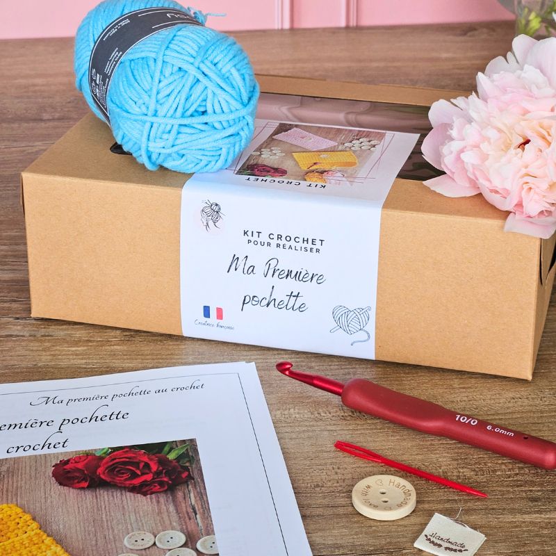 Kit Crochet Débutant – Créez Votre Première Pochette Facilement bleu