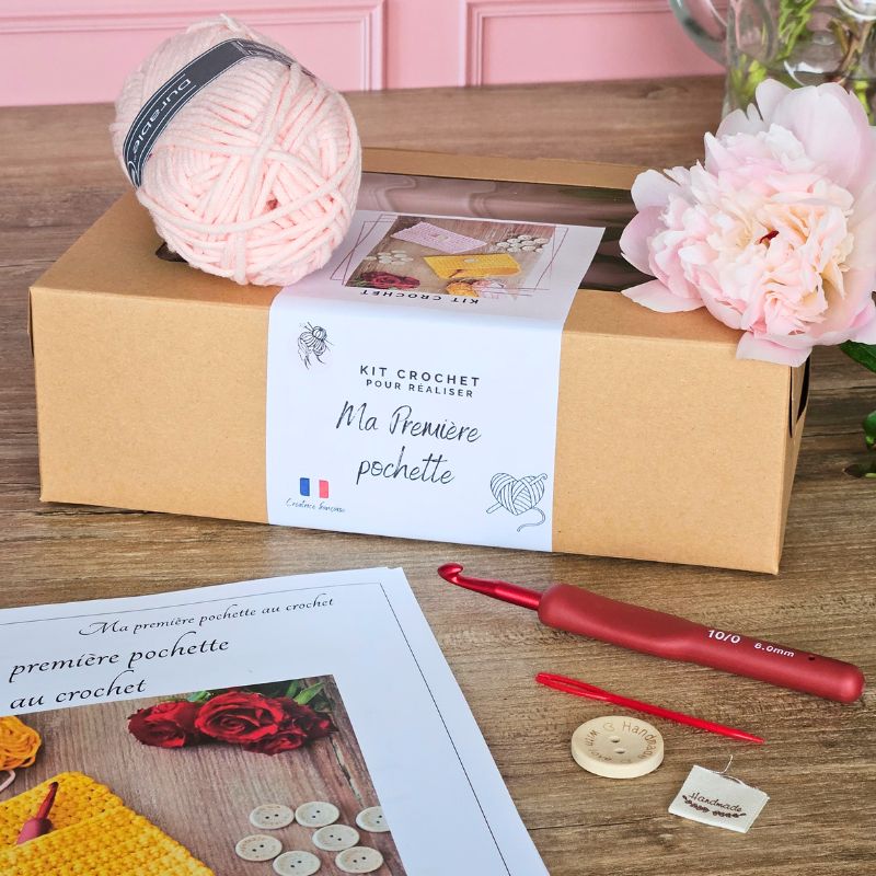 Kit Crochet Débutant – Créez Votre Première Pochette Facilement rose